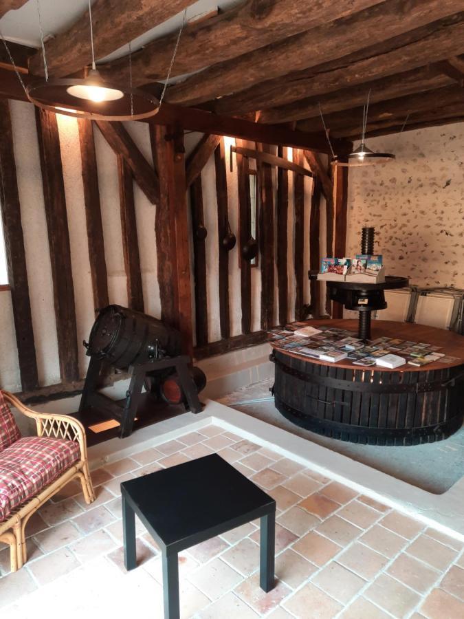 La Maison Genevier - Chambre Doreline Montreuil-en-Touraine Buitenkant foto