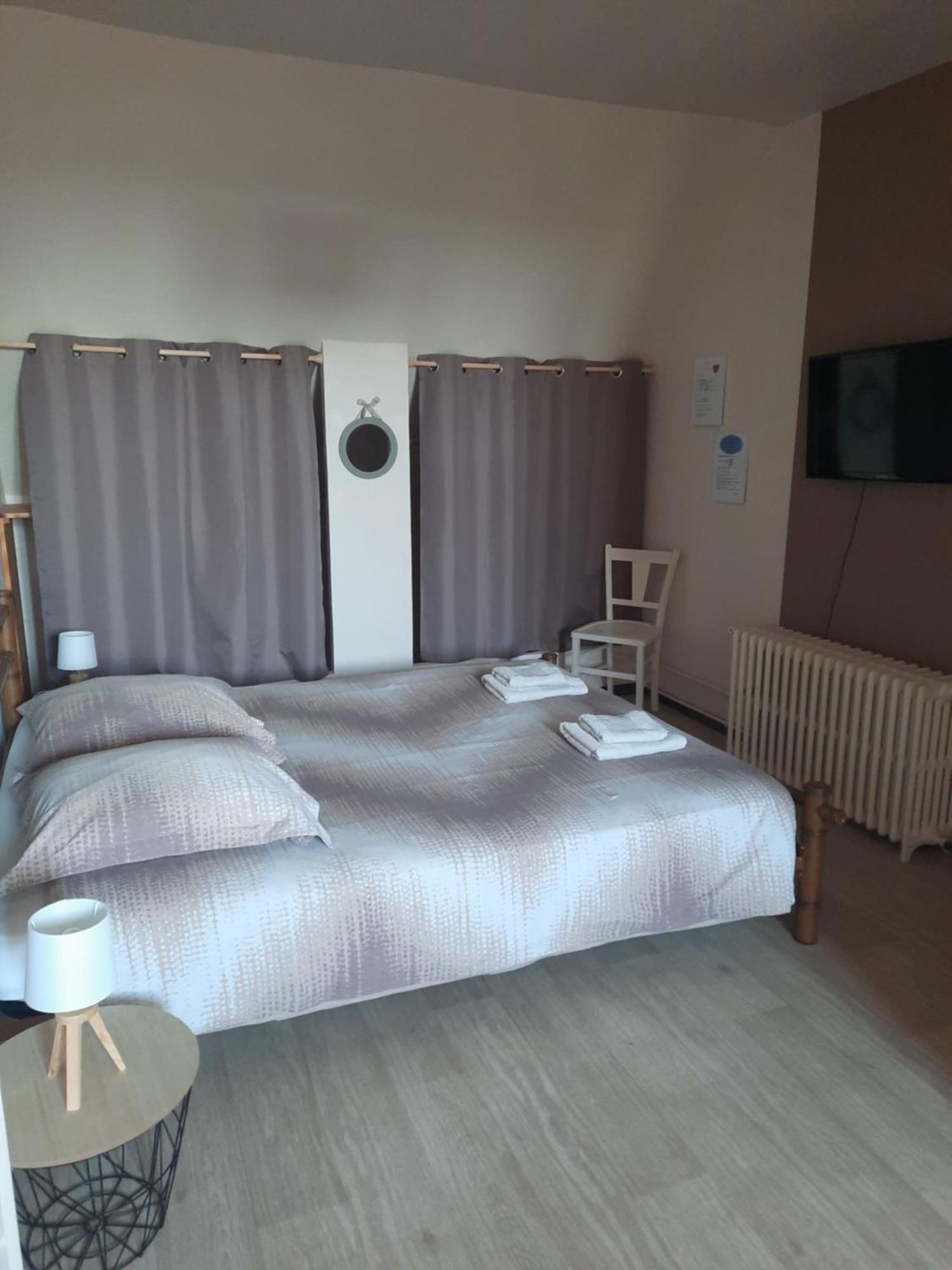 La Maison Genevier - Chambre Doreline Montreuil-en-Touraine Buitenkant foto